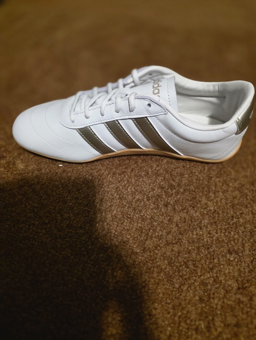 FLASH SALE- NWT- Adidas Women's Grand Court Lo 'White Cyber Metallic 'Shoes - Picture 10 of 16